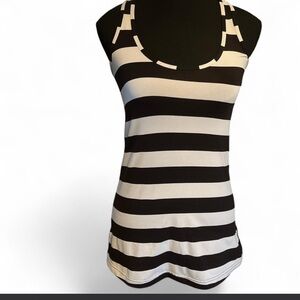 Lululemon Striped Black and White Women's Tank Top size 4 but can fit size 6